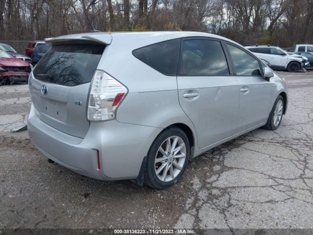 Photo 3 VIN: JTDZN3EU1C3013431 - TOYOTA PRIUS V 