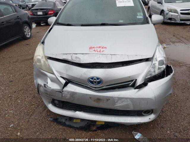 Photo 5 VIN: JTDZN3EU1C3130040 - TOYOTA PRIUS V 