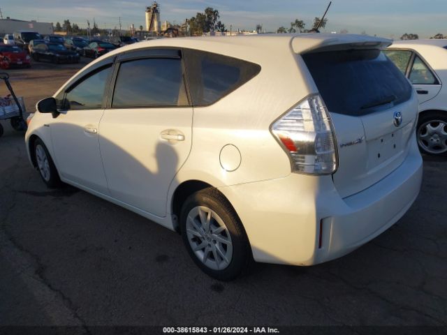 Photo 2 VIN: JTDZN3EU1C3148506 - TOYOTA PRIUS V 