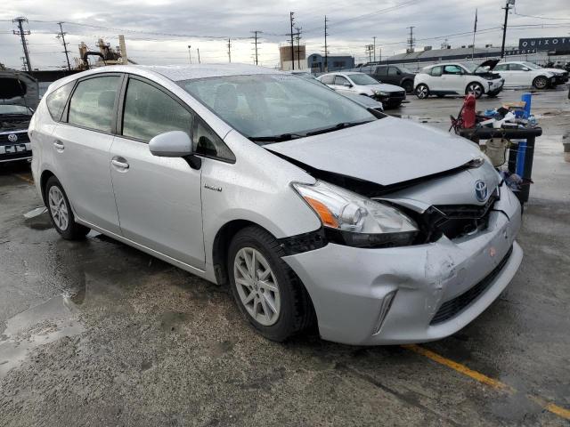 Photo 3 VIN: JTDZN3EU1C3171610 - TOYOTA PRIUS V 