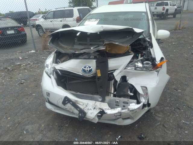 Photo 5 VIN: JTDZN3EU1D3218040 - TOYOTA PRIUS V 