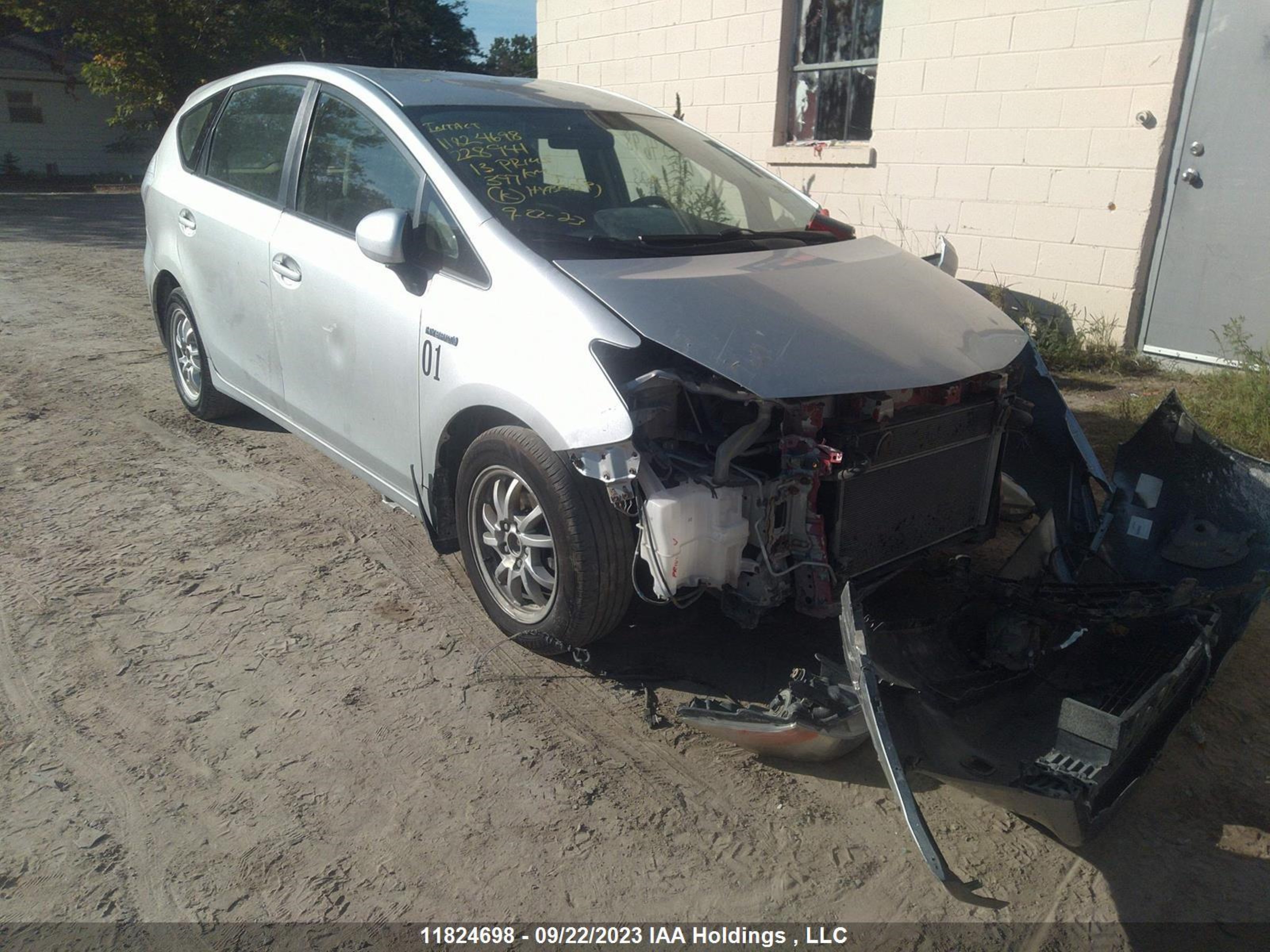 Photo 0 VIN: JTDZN3EU1D3228941 - TOYOTA PRIUS 