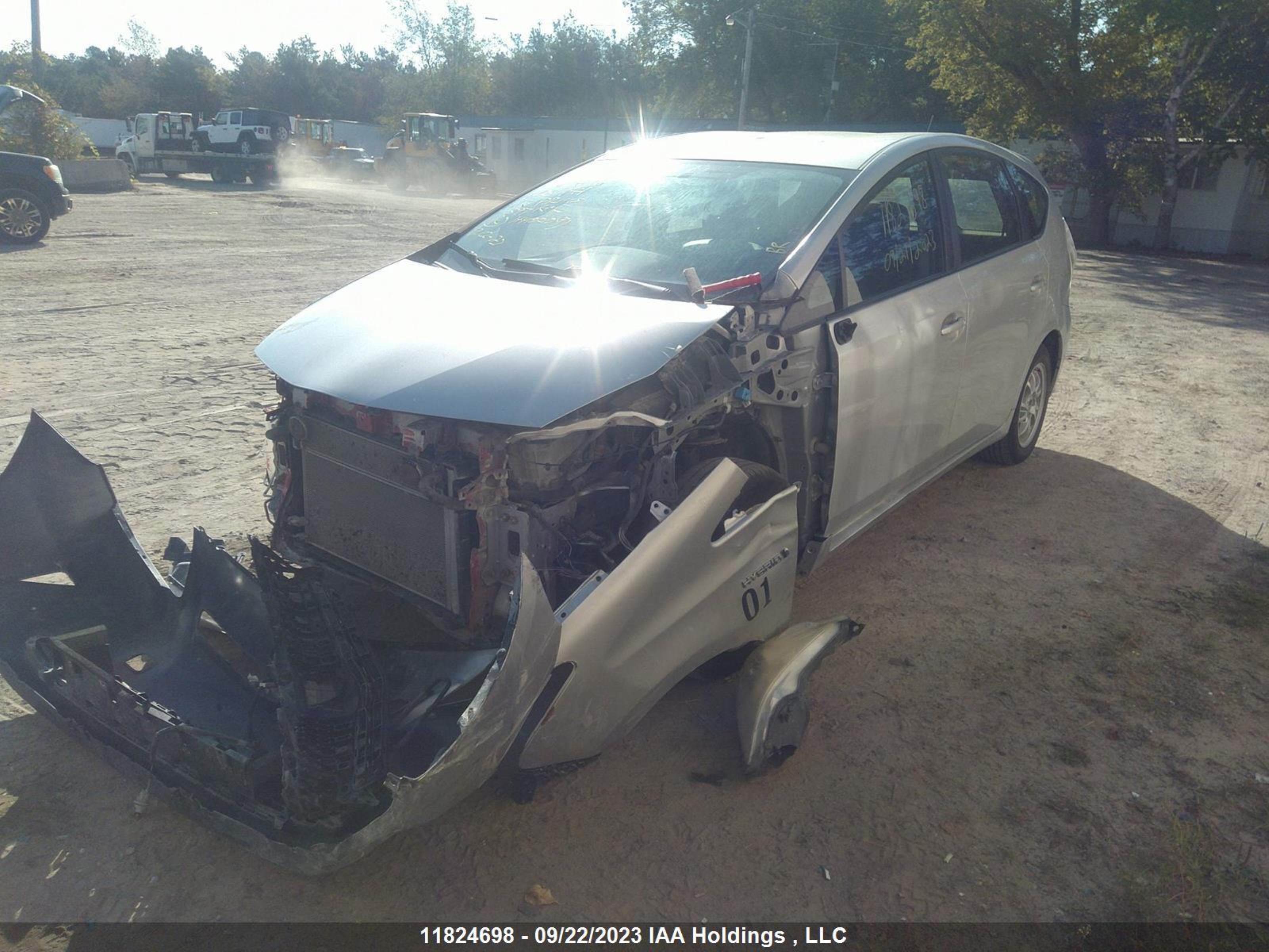 Photo 1 VIN: JTDZN3EU1D3228941 - TOYOTA PRIUS 