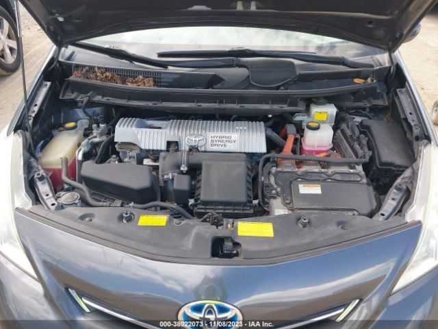 Photo 9 VIN: JTDZN3EU1D3268646 - TOYOTA PRIUS V 