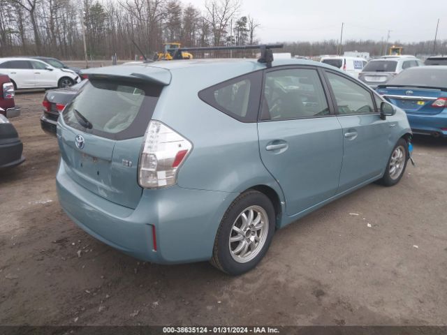 Photo 3 VIN: JTDZN3EU1E3314686 - TOYOTA PRIUS V 