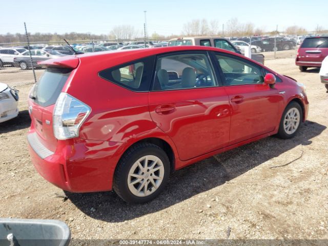 Photo 3 VIN: JTDZN3EU1E3319290 - TOYOTA PRIUS V 