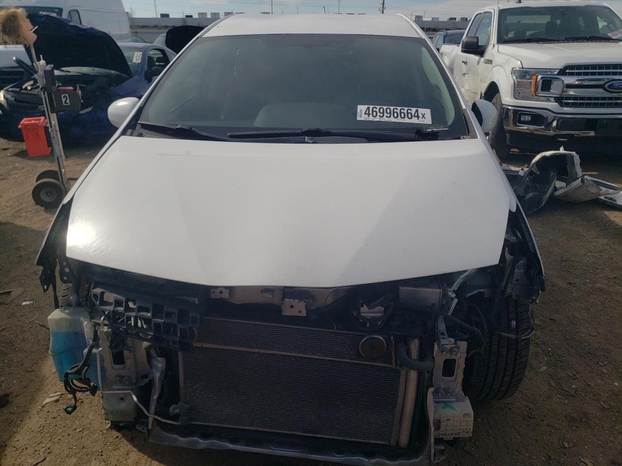 Photo 4 VIN: JTDZN3EU1E3325428 - TOYOTA PRIUS 