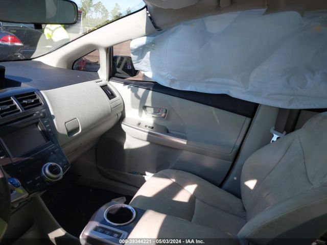 Photo 4 VIN: JTDZN3EU1E3335926 - TOYOTA PRIUS V 