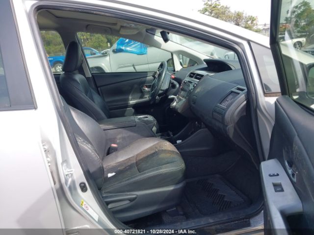 Photo 4 VIN: JTDZN3EU1FJ019004 - TOYOTA PRIUS V 