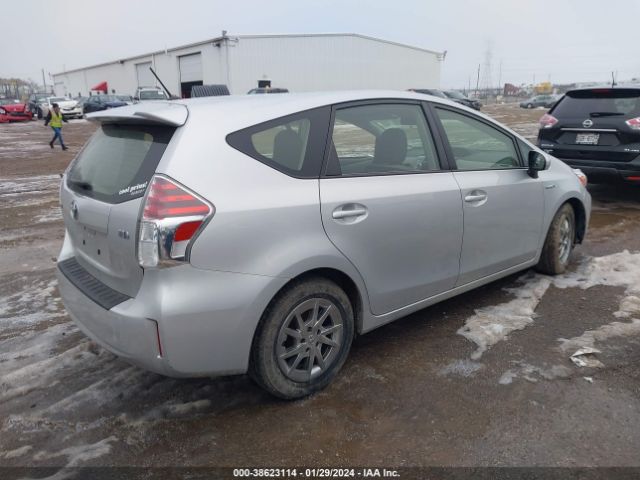 Photo 3 VIN: JTDZN3EU1FJ024042 - TOYOTA PRIUS V 