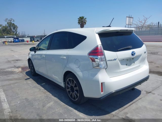 Photo 2 VIN: JTDZN3EU1FJ028608 - TOYOTA PRIUS V 