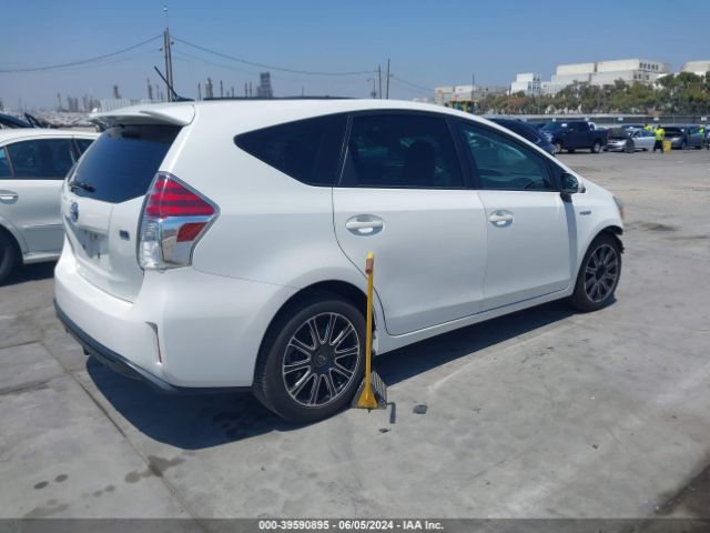 Photo 3 VIN: JTDZN3EU1FJ028608 - TOYOTA PRIUS V 