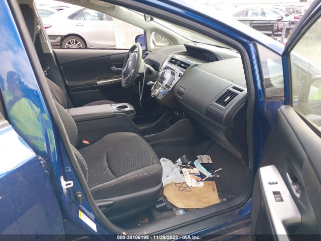 Photo 4 VIN: JTDZN3EU1FJ030097 - TOYOTA PRIUS V 