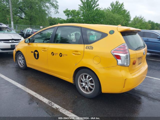 Photo 2 VIN: JTDZN3EU1GJ050223 - TOYOTA PRIUS V 