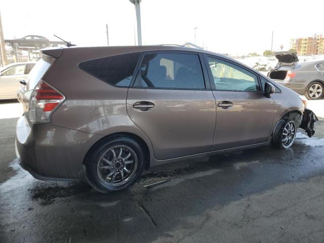 Photo 2 VIN: JTDZN3EU1HJ055617 - TOYOTA PRIUS V 