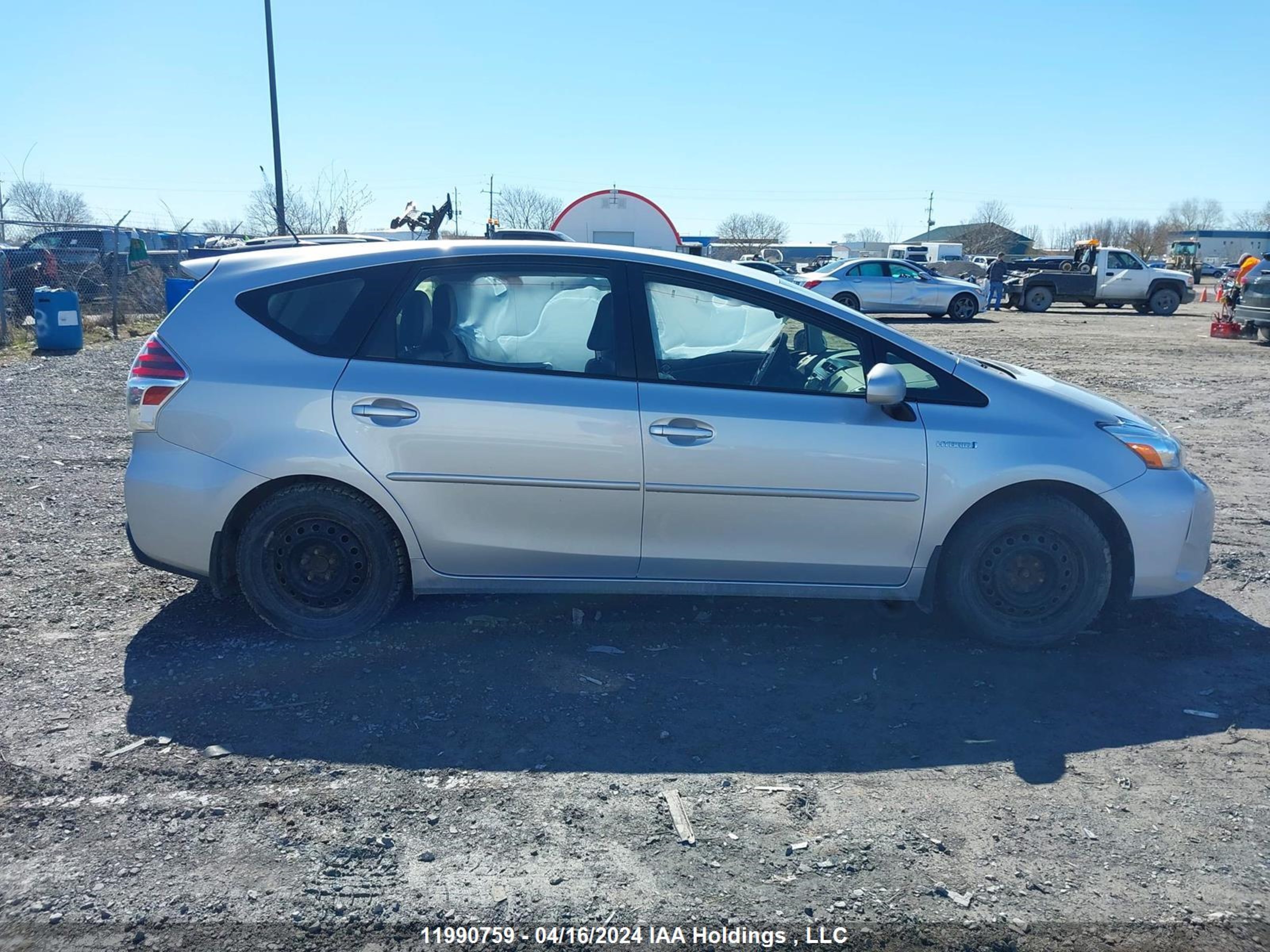 Photo 12 VIN: JTDZN3EU1HJ056797 - TOYOTA PRIUS V (+) 