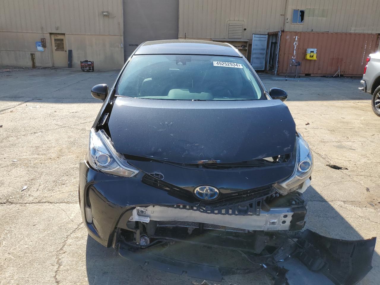 Photo 4 VIN: JTDZN3EU1HJ060591 - TOYOTA PRIUS 