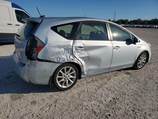 Photo 2 VIN: JTDZN3EU2C3067885 - TOYOTA PRIUS V 