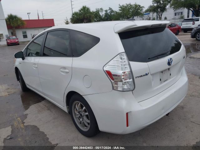 Photo 2 VIN: JTDZN3EU2C3071290 - TOYOTA PRIUS V 