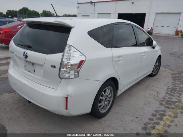 Photo 3 VIN: JTDZN3EU2C3071290 - TOYOTA PRIUS V 