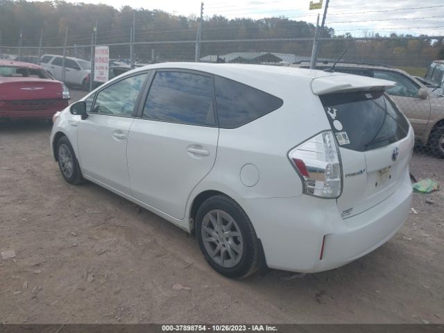 Photo 2 VIN: JTDZN3EU2C3072908 - TOYOTA PRIUS V 