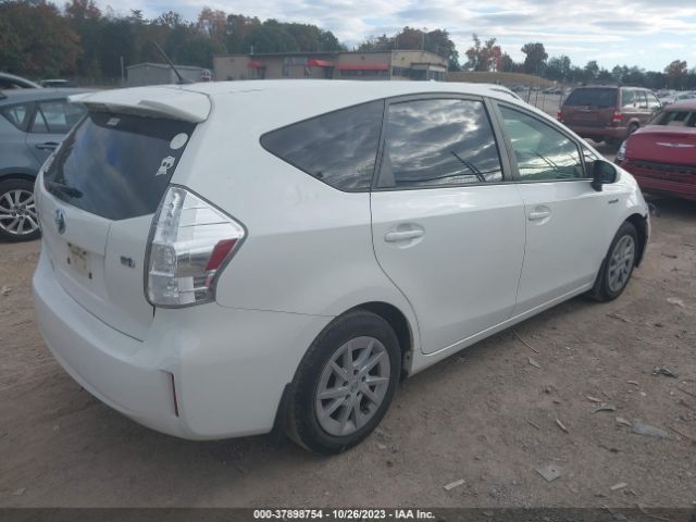 Photo 3 VIN: JTDZN3EU2C3072908 - TOYOTA PRIUS V 