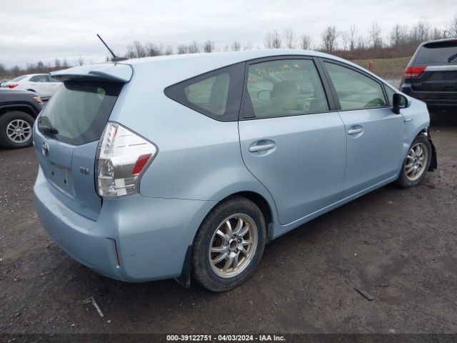 Photo 3 VIN: JTDZN3EU2C3105776 - TOYOTA PRIUS V 