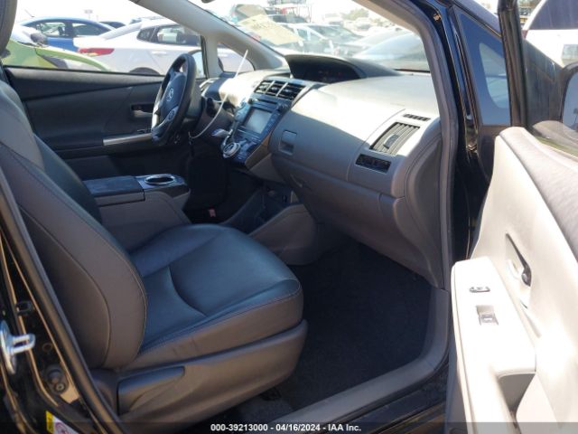 Photo 4 VIN: JTDZN3EU2C3184656 - TOYOTA PRIUS V 