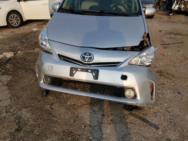 Photo 8 VIN: JTDZN3EU2D3214949 - TOYOTA PRIUS V 