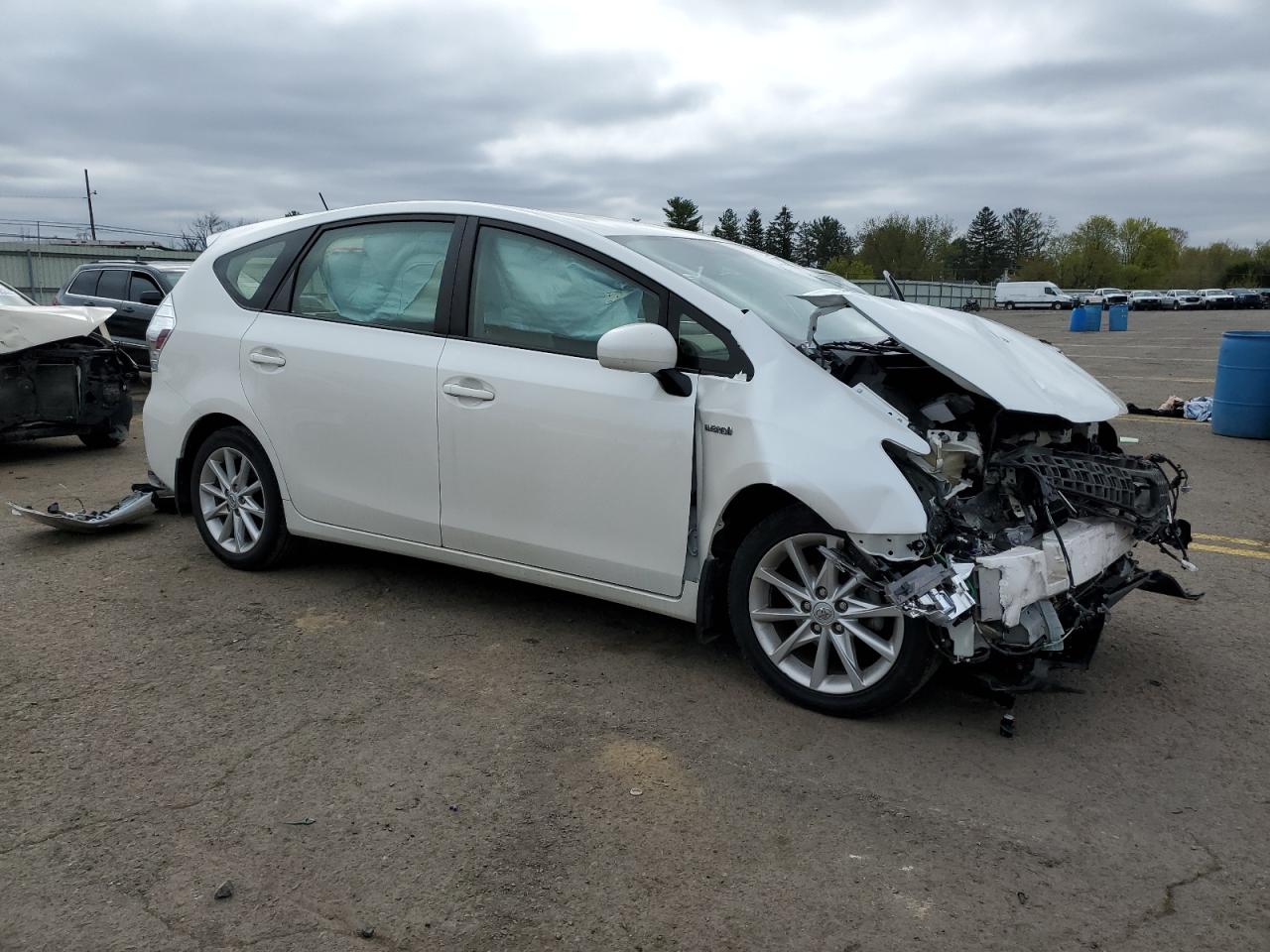 Photo 3 VIN: JTDZN3EU2D3236174 - TOYOTA PRIUS 