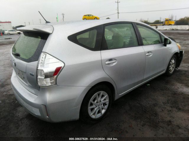 Photo 3 VIN: JTDZN3EU2D3279302 - TOYOTA PRIUS V 