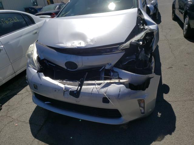 Photo 6 VIN: JTDZN3EU2D3284337 - TOYOTA PRIUS V 