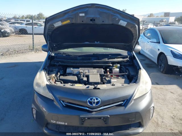 Photo 9 VIN: JTDZN3EU2E3294111 - TOYOTA PRIUS V 