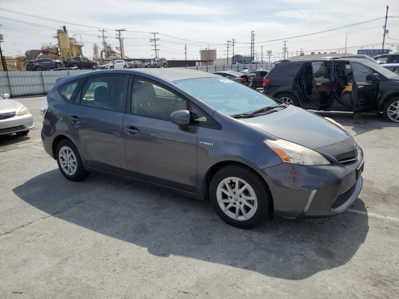 Photo 3 VIN: JTDZN3EU2E3318164 - TOYOTA PRIUS 