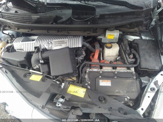 Photo 9 VIN: JTDZN3EU2E3321016 - TOYOTA PRIUS V 