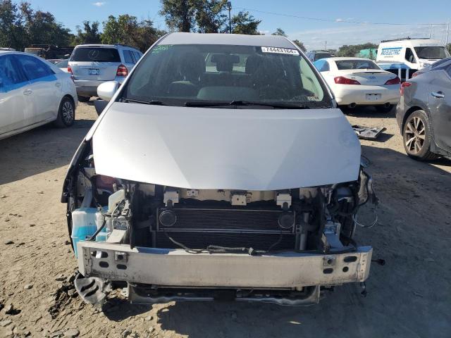 Photo 4 VIN: JTDZN3EU2EJ007362 - TOYOTA PRIUS V 