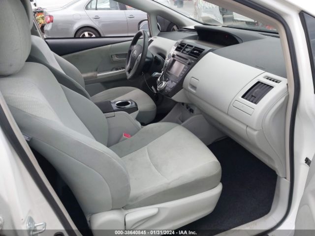 Photo 4 VIN: JTDZN3EU2EJ008947 - TOYOTA PRIUS V 