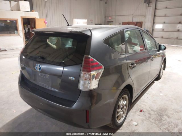 Photo 3 VIN: JTDZN3EU2FJ029265 - TOYOTA PRIUS V 