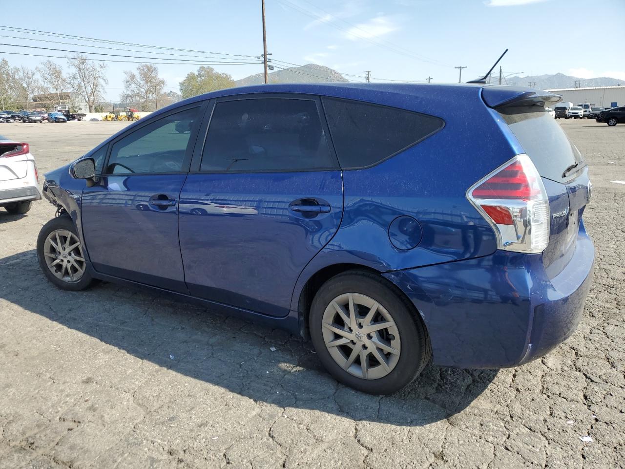 Photo 1 VIN: JTDZN3EU2FJ030237 - TOYOTA PRIUS 