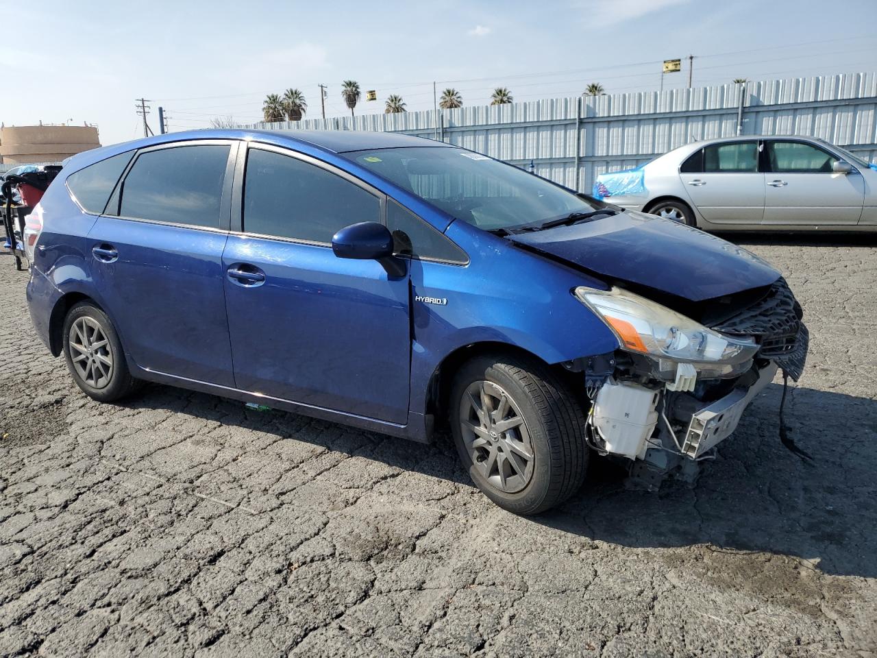 Photo 3 VIN: JTDZN3EU2FJ030237 - TOYOTA PRIUS 