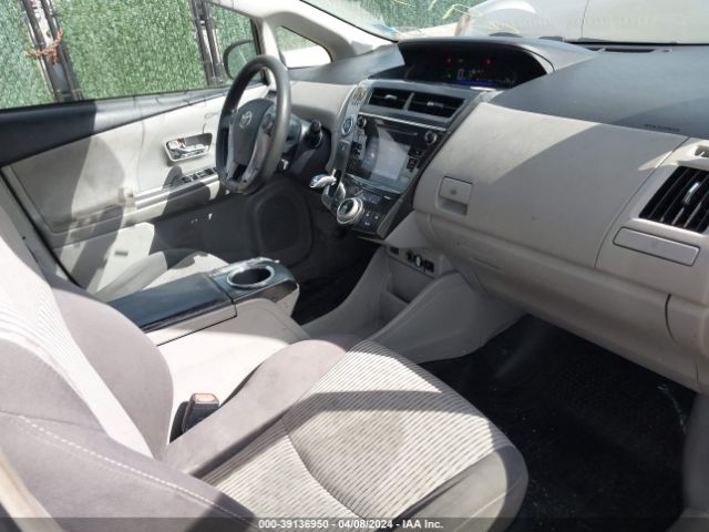 Photo 4 VIN: JTDZN3EU2GJ046780 - TOYOTA PRIUS V 