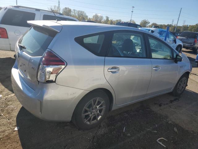 Photo 2 VIN: JTDZN3EU2GJ051705 - TOYOTA PRIUS V 