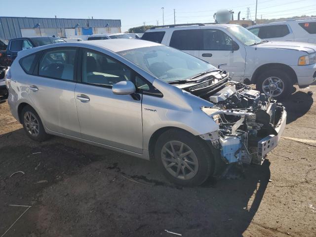 Photo 3 VIN: JTDZN3EU2GJ051705 - TOYOTA PRIUS V 