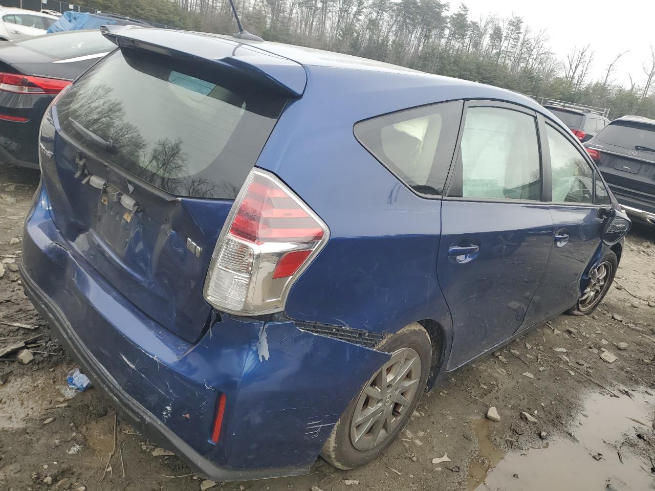 Photo 2 VIN: JTDZN3EU2HJ057960 - TOYOTA PRIUS 