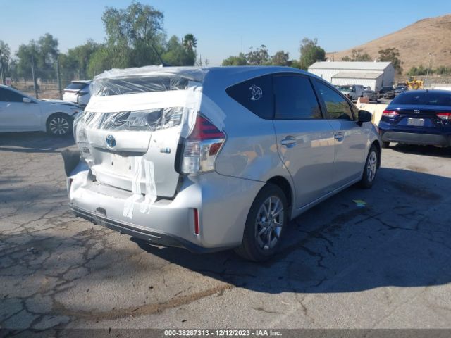 Photo 3 VIN: JTDZN3EU2HJ072006 - TOYOTA PRIUS V 