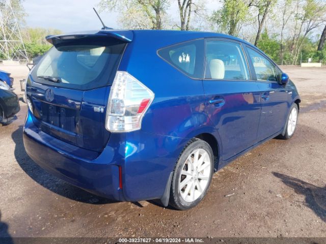 Photo 3 VIN: JTDZN3EU3C3072979 - TOYOTA PRIUS V 