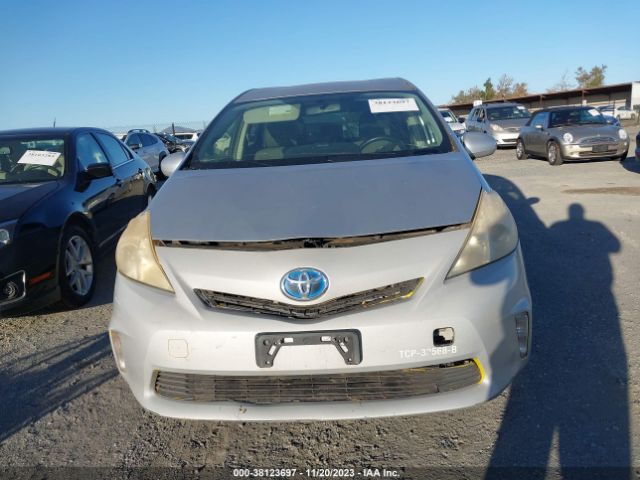 Photo 5 VIN: JTDZN3EU3C3079818 - TOYOTA PRIUS V 