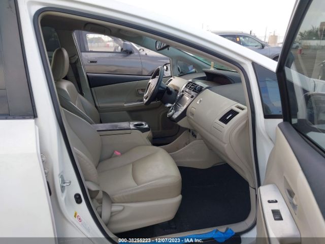 Photo 4 VIN: JTDZN3EU3C3121016 - TOYOTA PRIUS V 