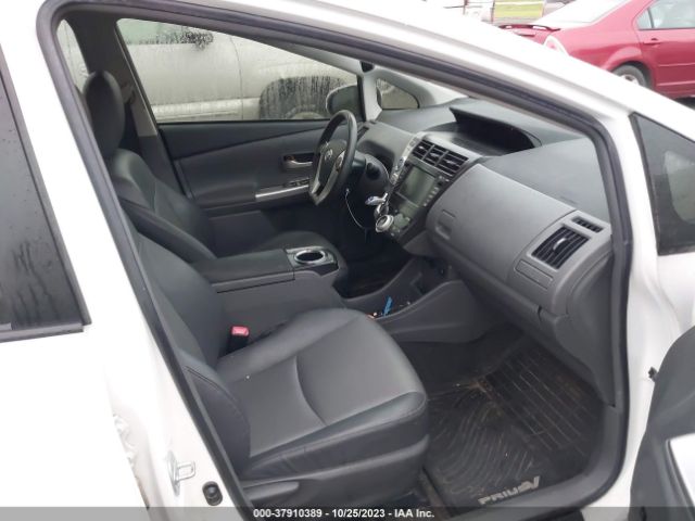 Photo 4 VIN: JTDZN3EU3C3182091 - TOYOTA PRIUS V 