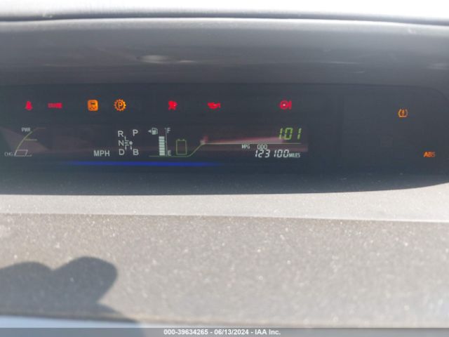 Photo 6 VIN: JTDZN3EU3D3192640 - TOYOTA PRIUS V 